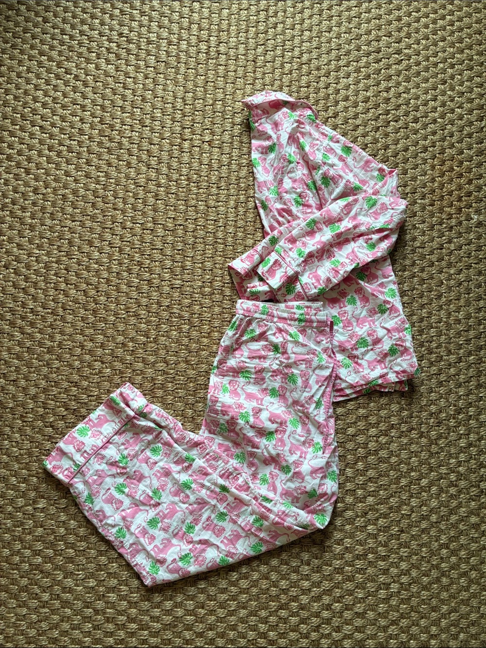 Women’s pink lion roller rabbit set